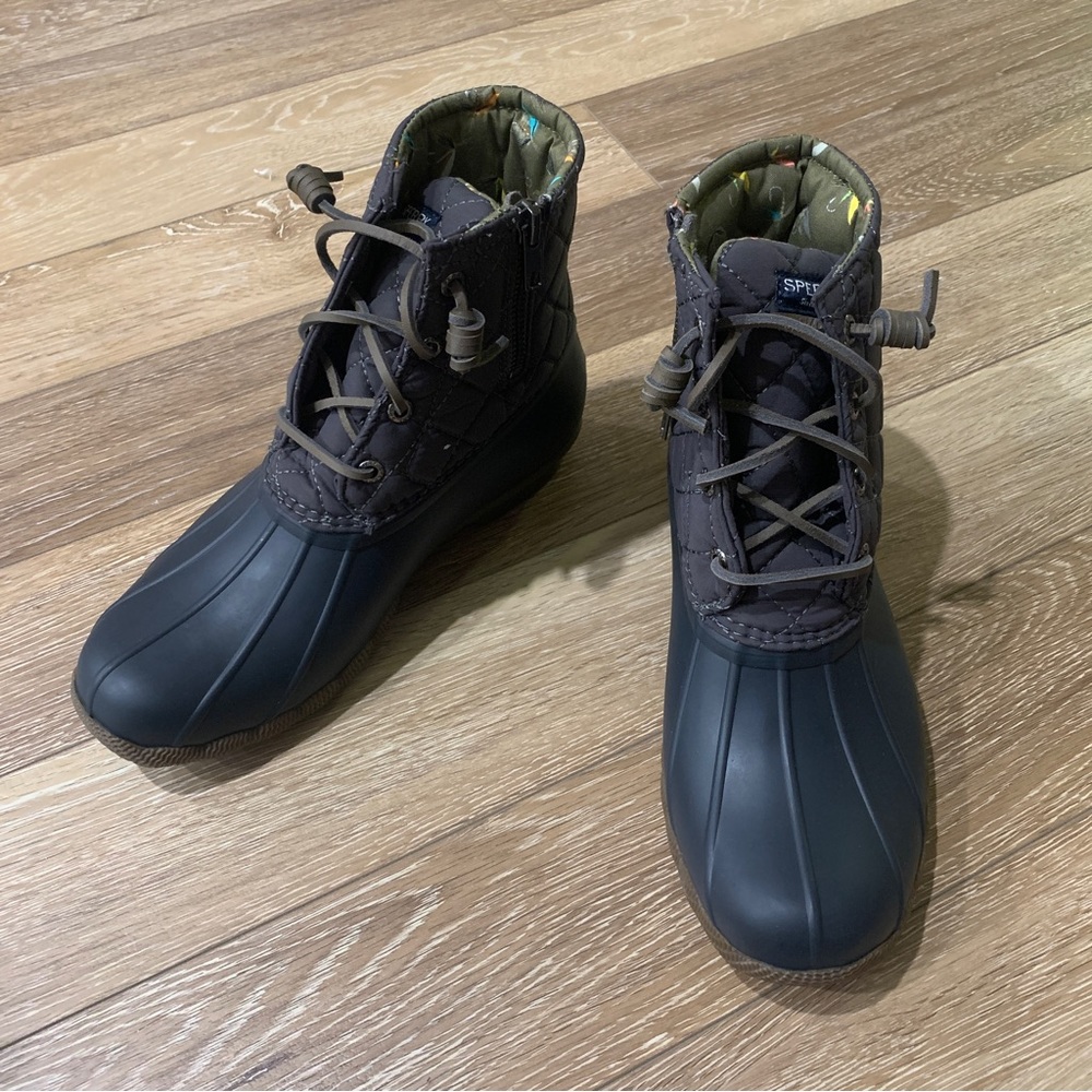 Sperry Saltwater boots